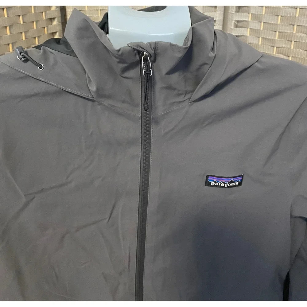 Patagonia Mens Hooded Rain Jacket Full Zip Gray Shell Coat P-6 Logo Size S